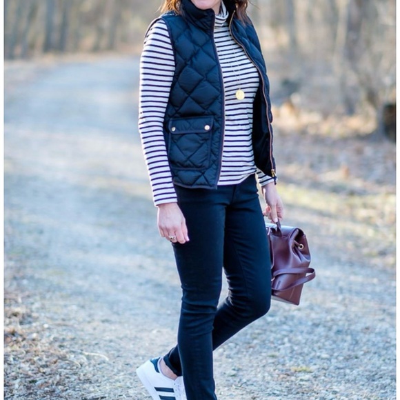 J. Crew Quilted Vest - Navy 💙 - Picture 1 of 5
